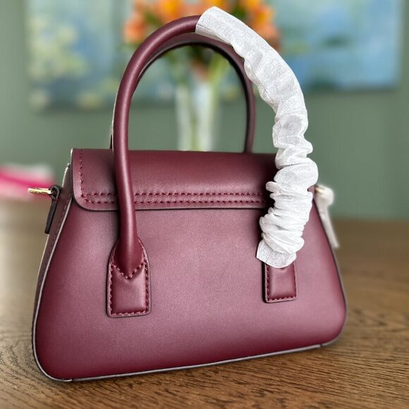 NEW! NWT Michael Kors Katya Small Flap Satchel Crossbody Purse Bag Ivory - Picture 10 of 11